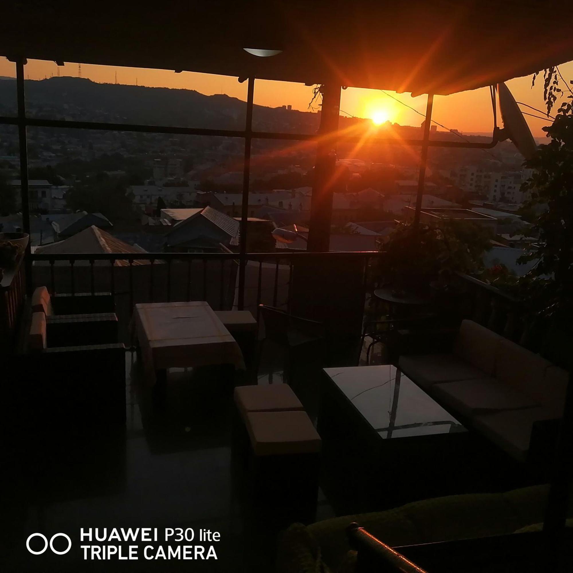 Terasa Mtacminda Daire Tiflis Oda fotoğraf